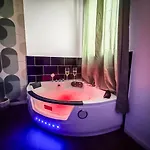 Jacuzzi Prive, Terrasse, *